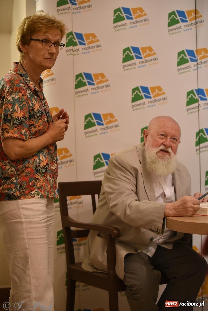 Zdjęcie w galerii na portalu naszraciborz.pl: Kordian bohaterem. Narodowe czytanie na Zamku Piastowskim wiadomości z regionu