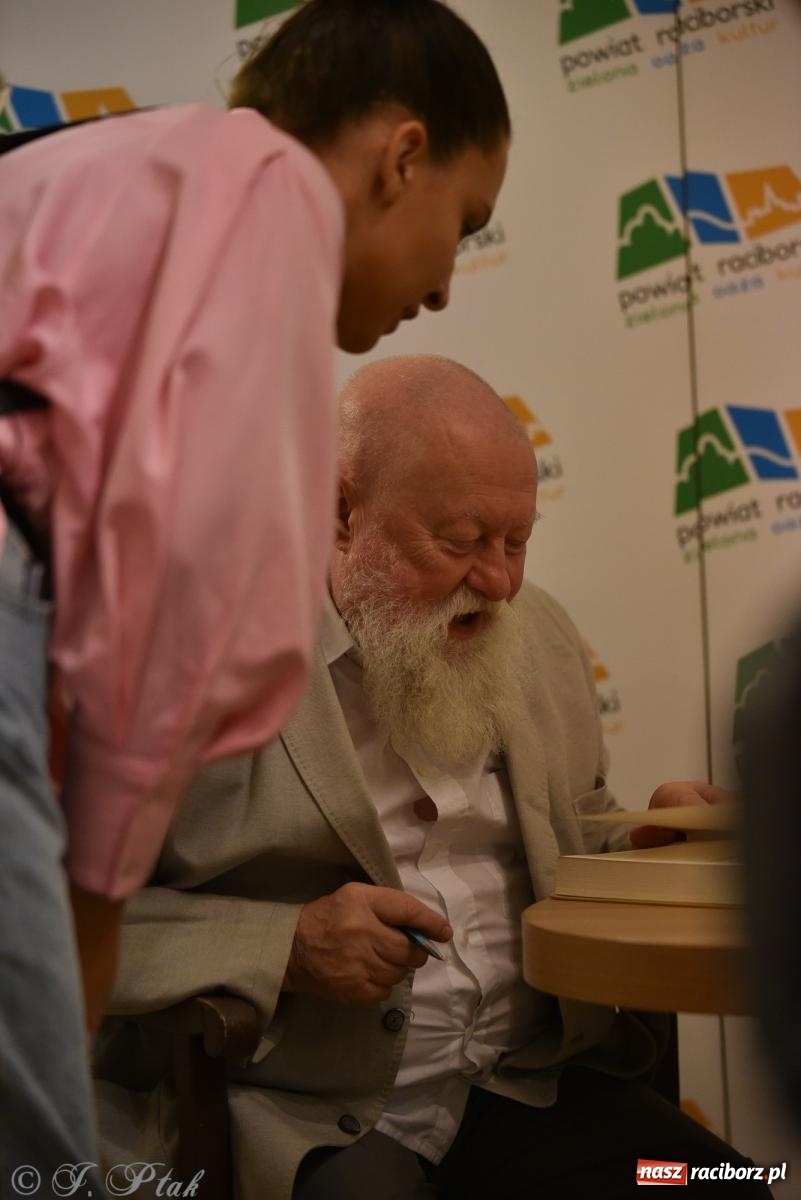 Zdjęcie w galerii na portalu naszraciborz.pl: Kordian bohaterem. Narodowe czytanie na Zamku Piastowskim wiadomości z regionu