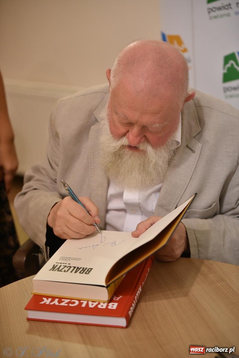 Zdjęcie w galerii na portalu naszraciborz.pl: Kordian bohaterem. Narodowe czytanie na Zamku Piastowskim wiadomości z regionu