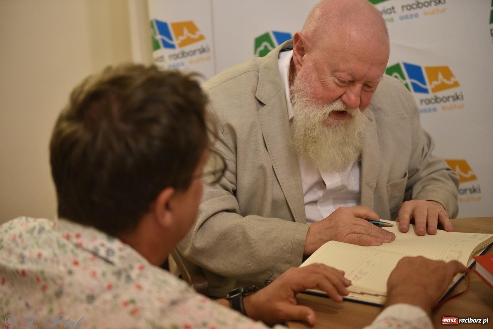 Zdjęcie w galerii na portalu naszraciborz.pl: Kordian bohaterem. Narodowe czytanie na Zamku Piastowskim wiadomości z regionu