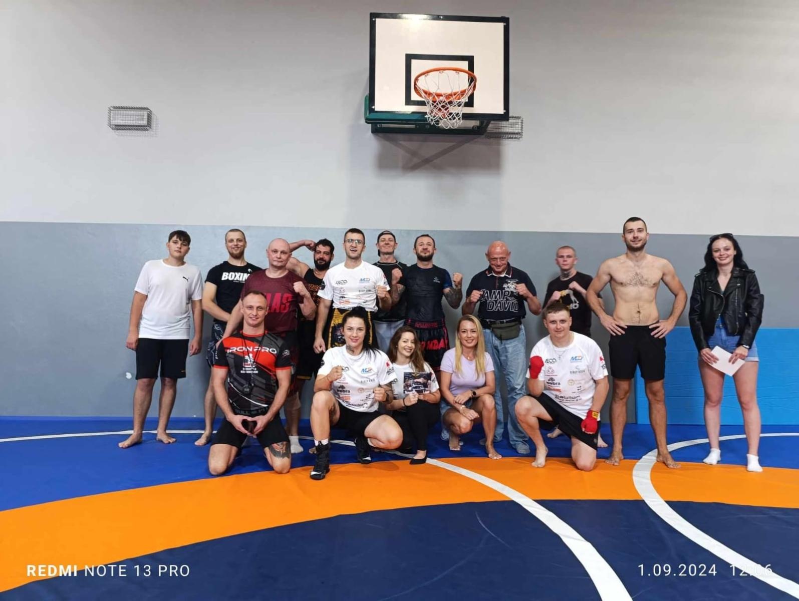 Zdjęcie w galerii na portalu naszraciborz.pl: Ada Jędrzejczyk gościem specjalnym seminarium bokserskiego w Raciborzu wiadomości z regionu