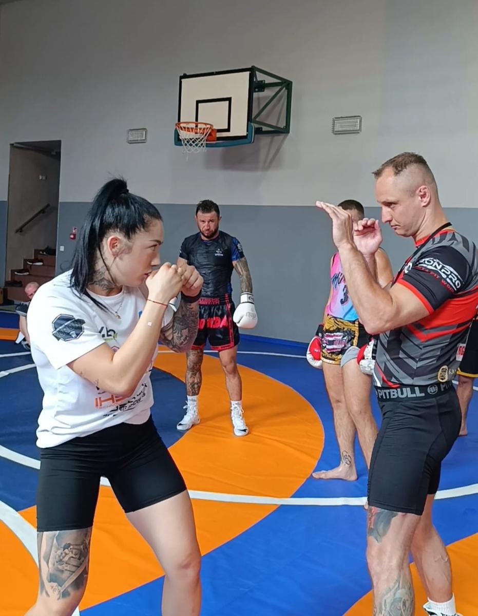 Zdjęcie w galerii na portalu naszraciborz.pl: Ada Jędrzejczyk gościem specjalnym seminarium bokserskiego w Raciborzu wiadomości z regionu