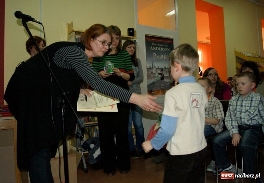 Zdjęcie w galerii na portalu naszraciborz.pl: 116 z nagrodami w egzotycznym konkursie wiadomości z regionu