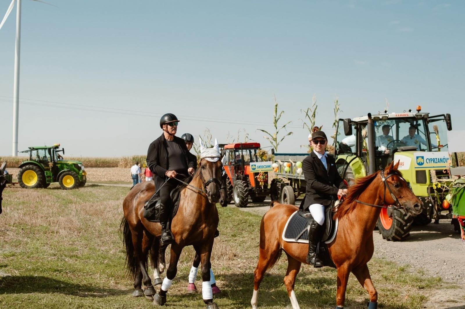 Zdjęcie w galerii na portalu naszraciborz.pl: Pietrowice Wielkie i Żerdziny świętują dożynki. Relacja bis! wiadomości z regionu