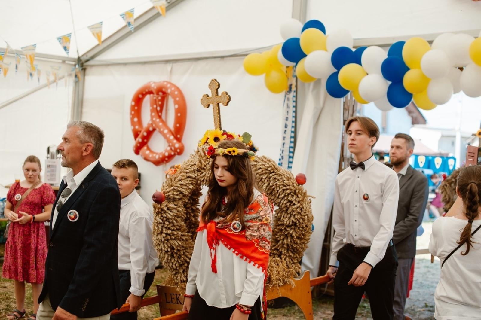 Zdjęcie w galerii na portalu naszraciborz.pl: Pietrowice Wielkie i Żerdziny świętują dożynki. Relacja bis! wiadomości z regionu