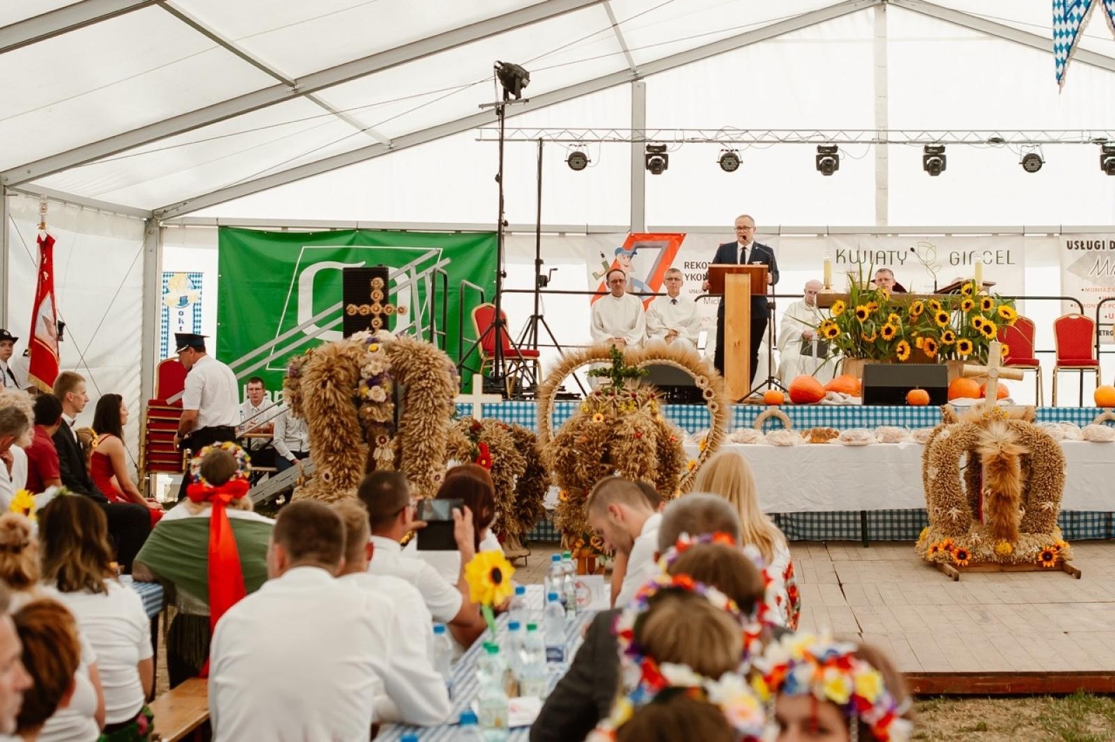 Zdjęcie w galerii na portalu naszraciborz.pl: Pietrowice Wielkie i Żerdziny świętują dożynki. Relacja bis! wiadomości z regionu