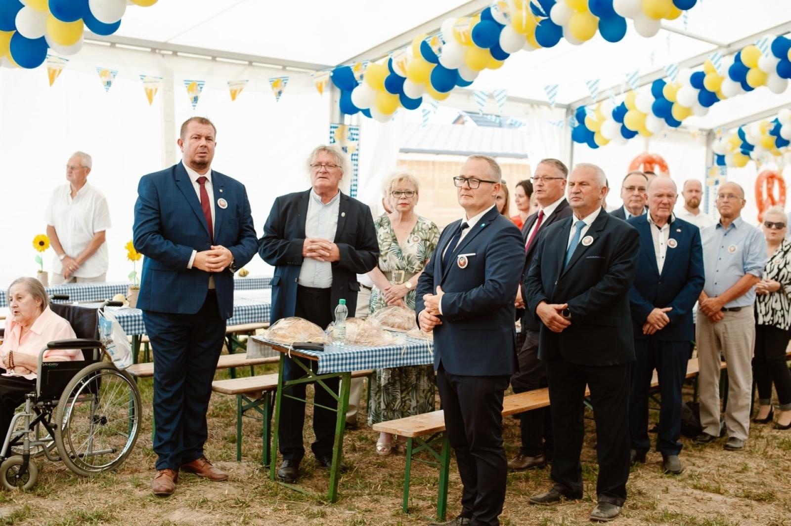 Zdjęcie w galerii na portalu naszraciborz.pl: Pietrowice Wielkie i Żerdziny świętują dożynki. Relacja bis! wiadomości z regionu