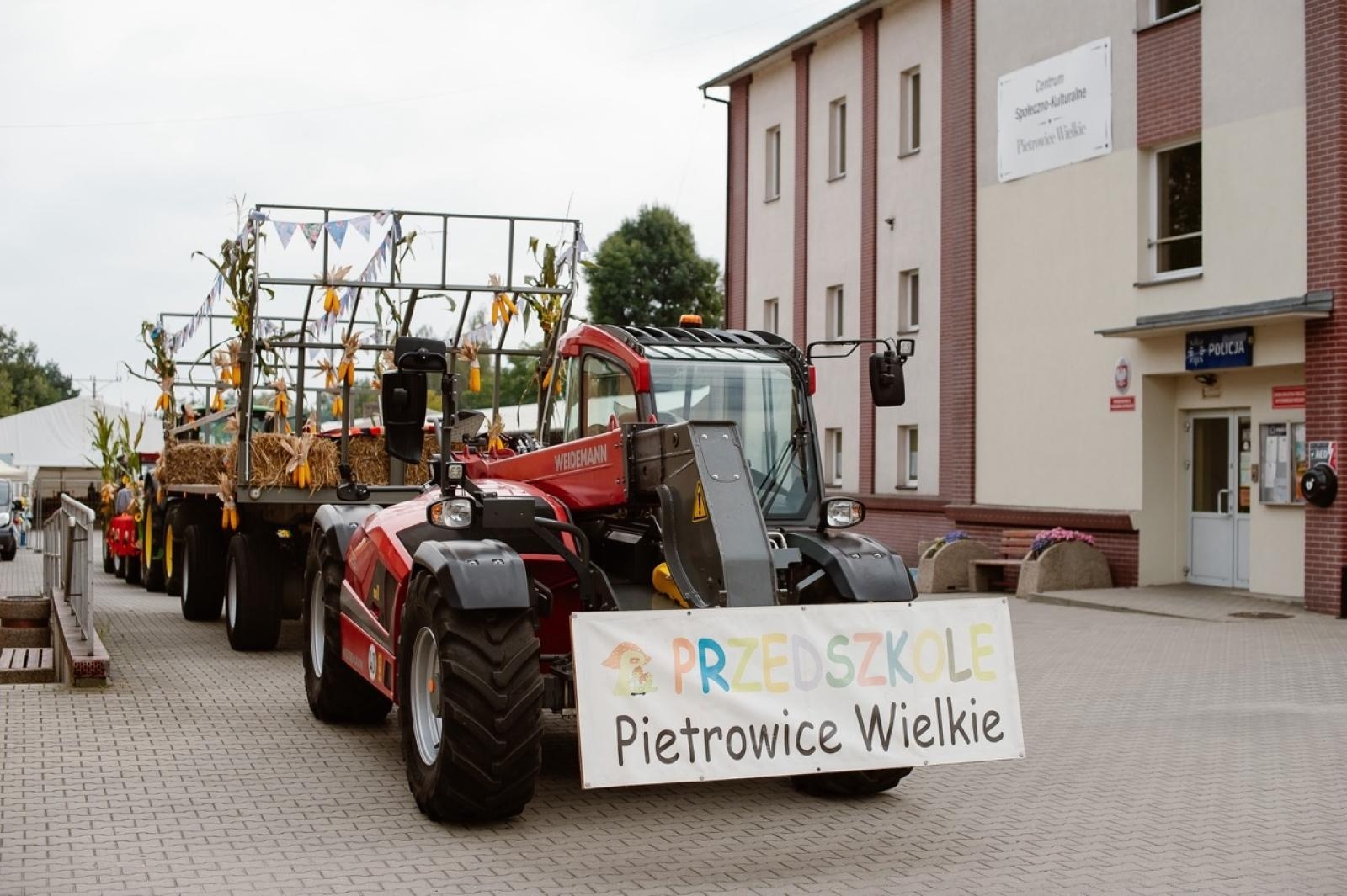 Zdjęcie w galerii na portalu naszraciborz.pl: Pietrowice Wielkie i Żerdziny świętują dożynki. Relacja bis! wiadomości z regionu