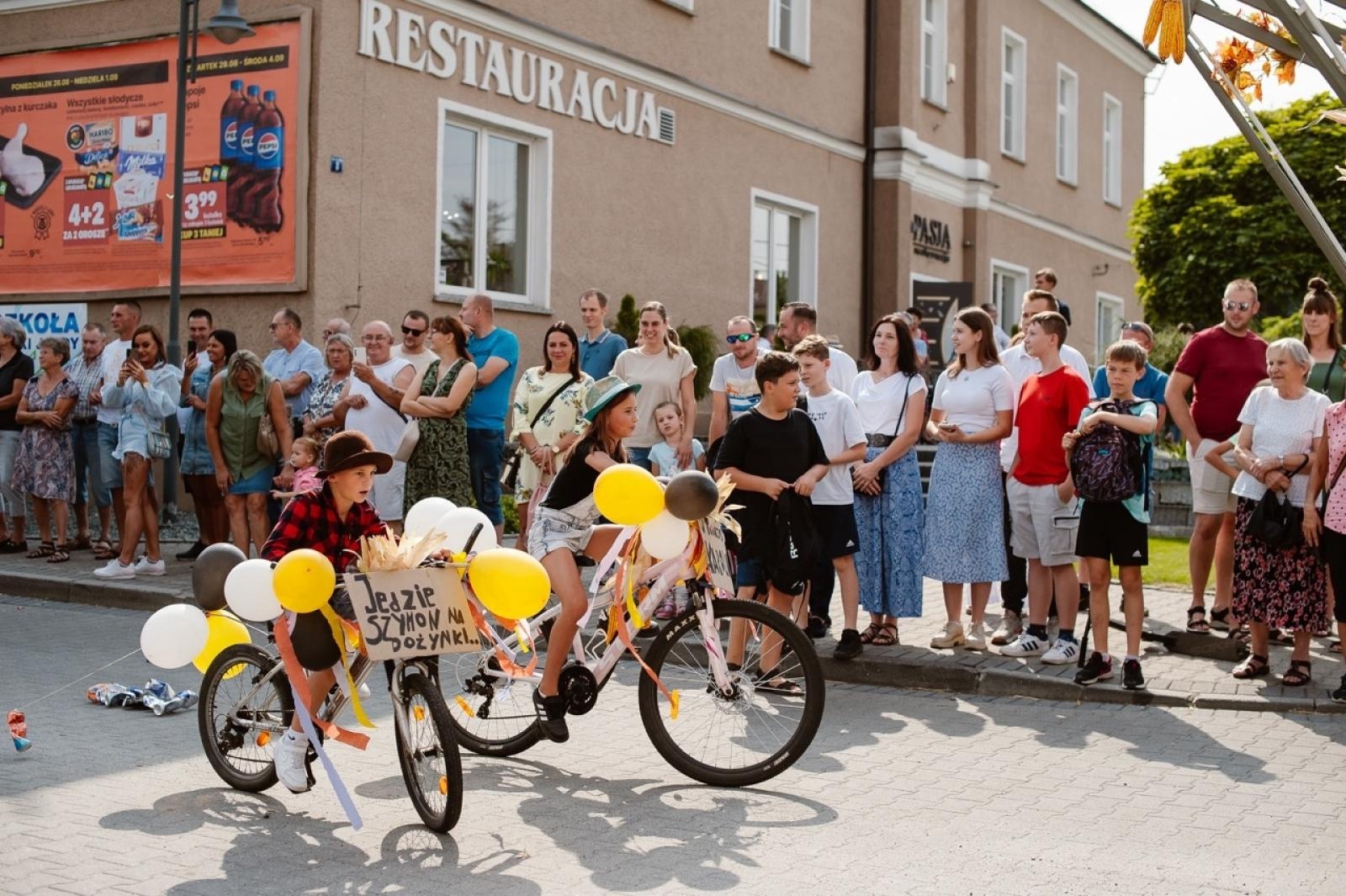Zdjęcie w galerii na portalu naszraciborz.pl: Pietrowice Wielkie i Żerdziny świętują dożynki. Relacja bis! wiadomości z regionu
