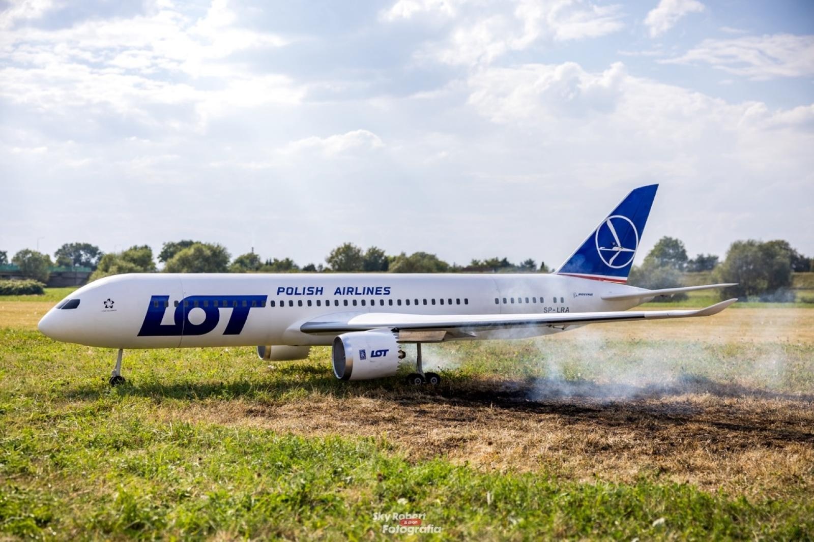 Zdjęcie w galerii na portalu naszraciborz.pl: Magiczne zdjęcia raciborskiego air show wiadomości z regionu