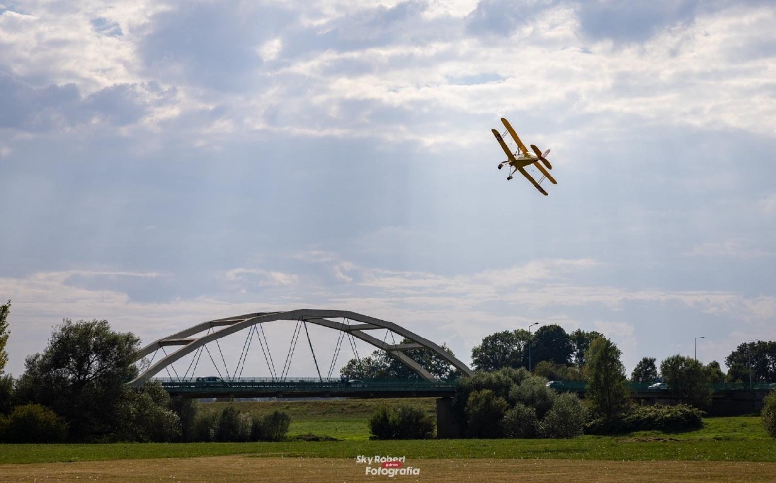 Zdjęcie w galerii na portalu naszraciborz.pl: Magiczne zdjęcia raciborskiego air show wiadomości z regionu