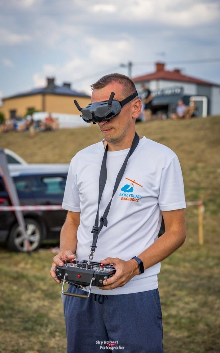 Zdjęcie w galerii na portalu naszraciborz.pl: Magiczne zdjęcia raciborskiego air show wiadomości z regionu