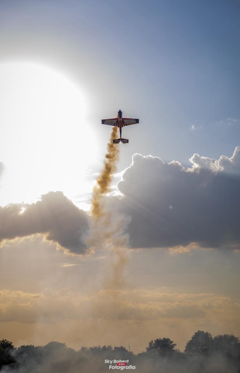 Zdjęcie w galerii na portalu naszraciborz.pl: Magiczne zdjęcia raciborskiego air show wiadomości z regionu