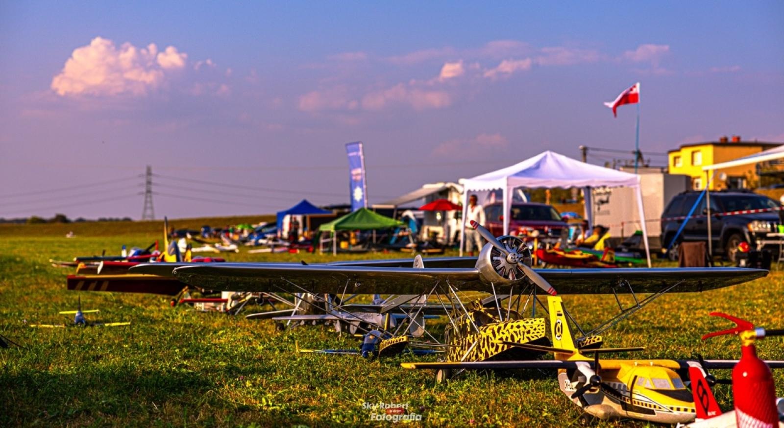 Zdjęcie w galerii na portalu naszraciborz.pl: Magiczne zdjęcia raciborskiego air show wiadomości z regionu