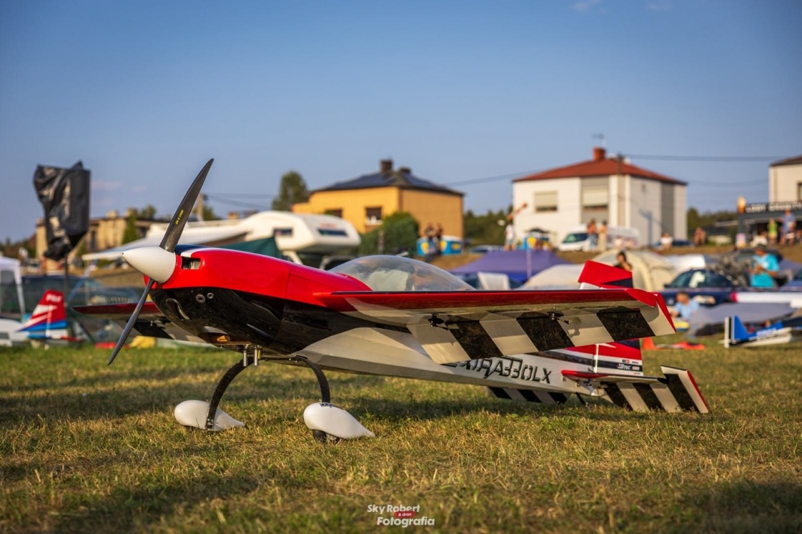 Zdjęcie w galerii na portalu naszraciborz.pl: Magiczne zdjęcia raciborskiego air show wiadomości z regionu