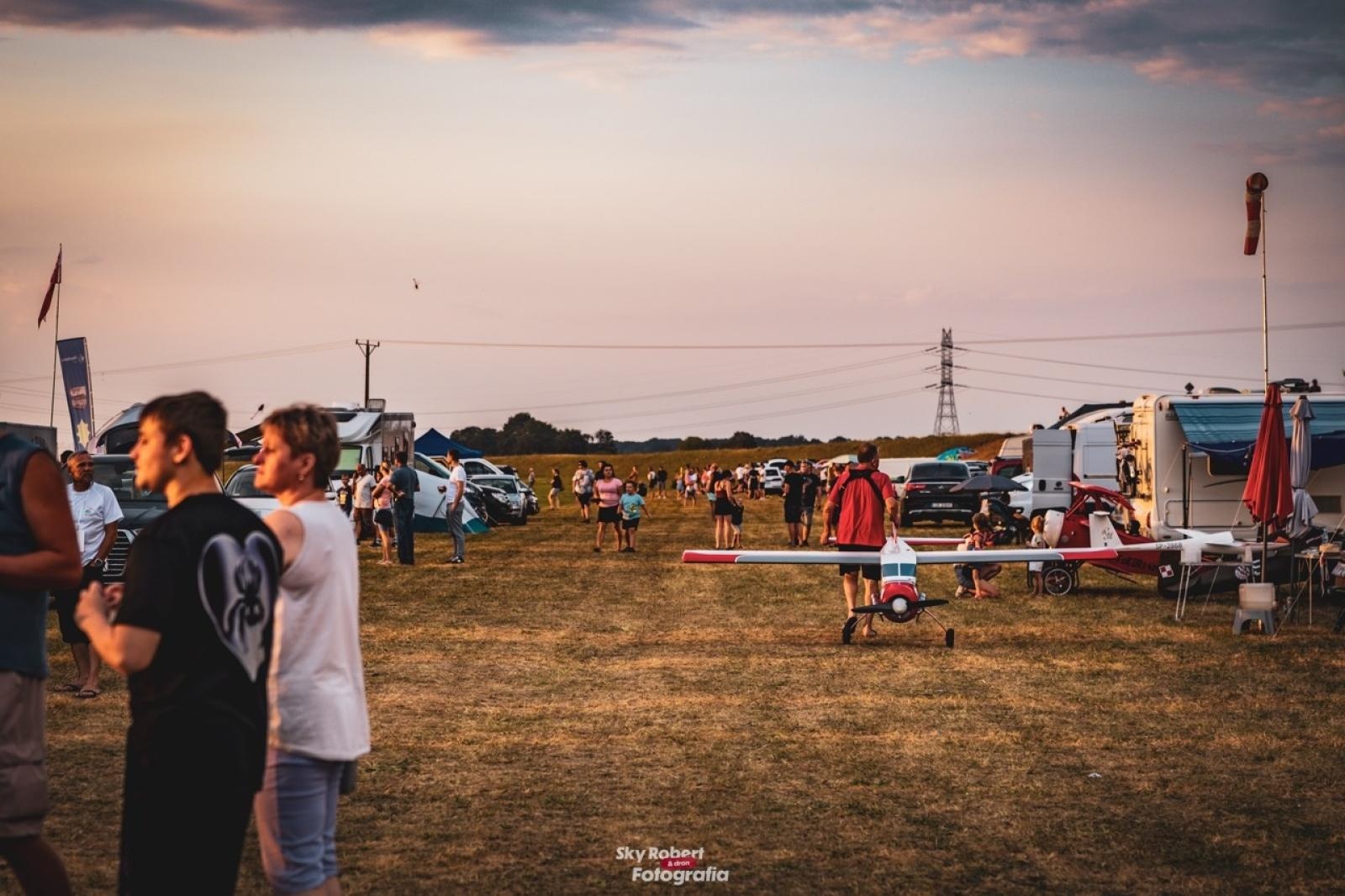 Zdjęcie w galerii na portalu naszraciborz.pl: Magiczne zdjęcia raciborskiego air show wiadomości z regionu