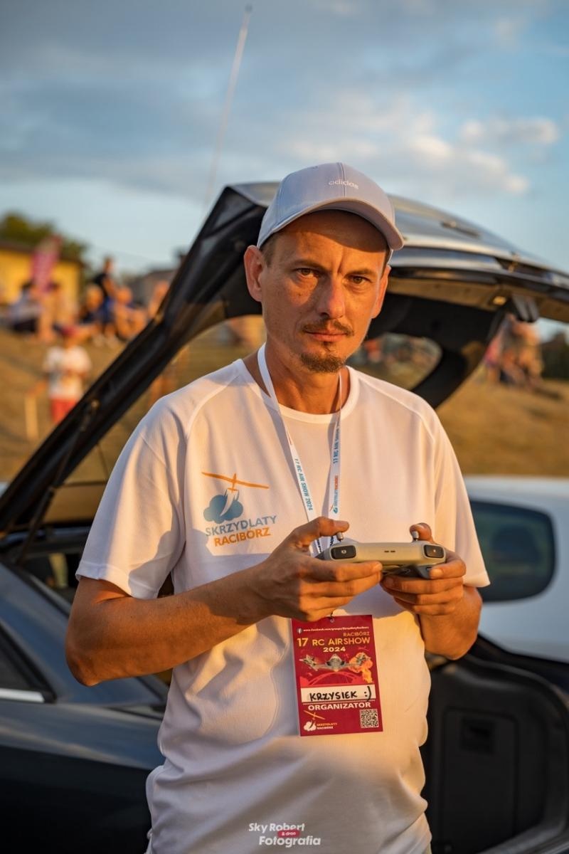 Zdjęcie w galerii na portalu naszraciborz.pl: Magiczne zdjęcia raciborskiego air show wiadomości z regionu