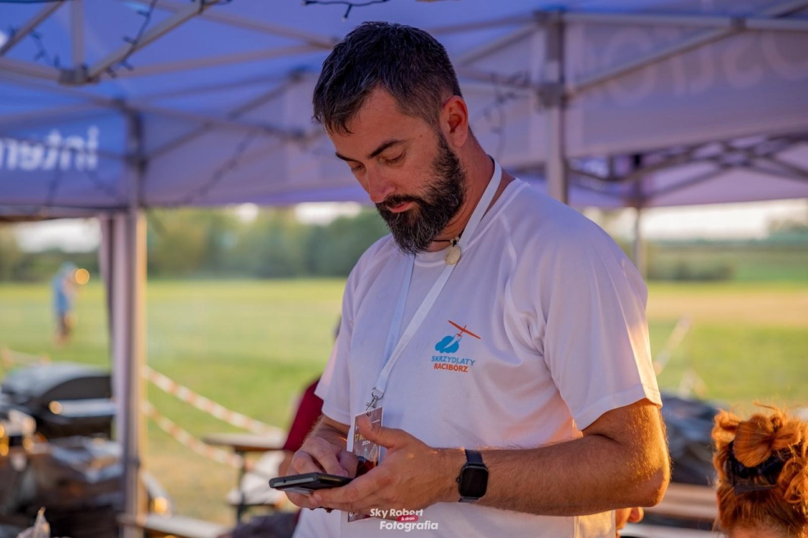 Zdjęcie w galerii na portalu naszraciborz.pl: Magiczne zdjęcia raciborskiego air show wiadomości z regionu