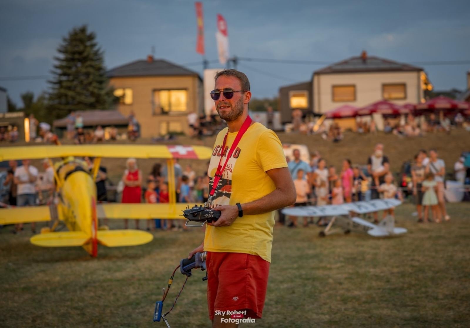 Zdjęcie w galerii na portalu naszraciborz.pl: Magiczne zdjęcia raciborskiego air show wiadomości z regionu