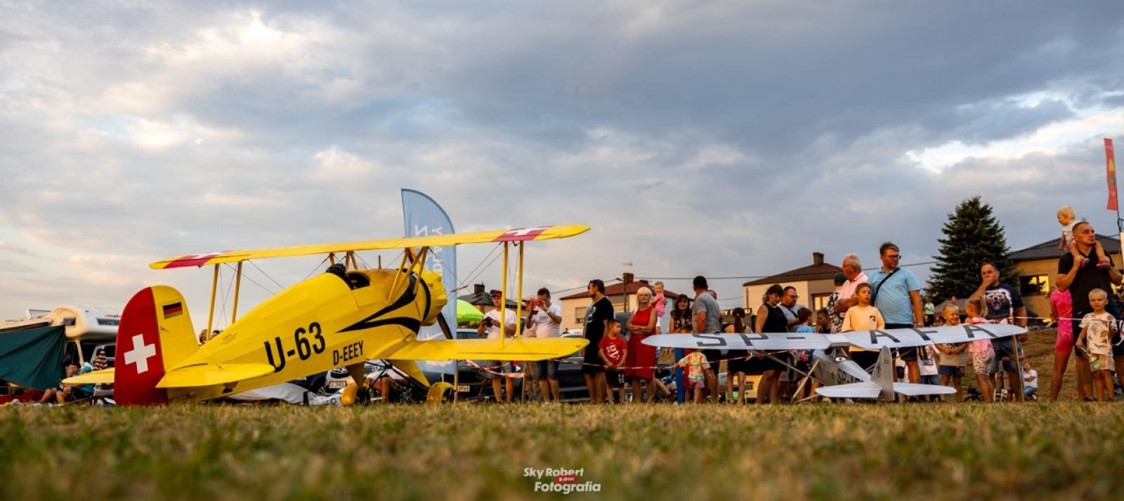Zdjęcie w galerii na portalu naszraciborz.pl: Magiczne zdjęcia raciborskiego air show wiadomości z regionu