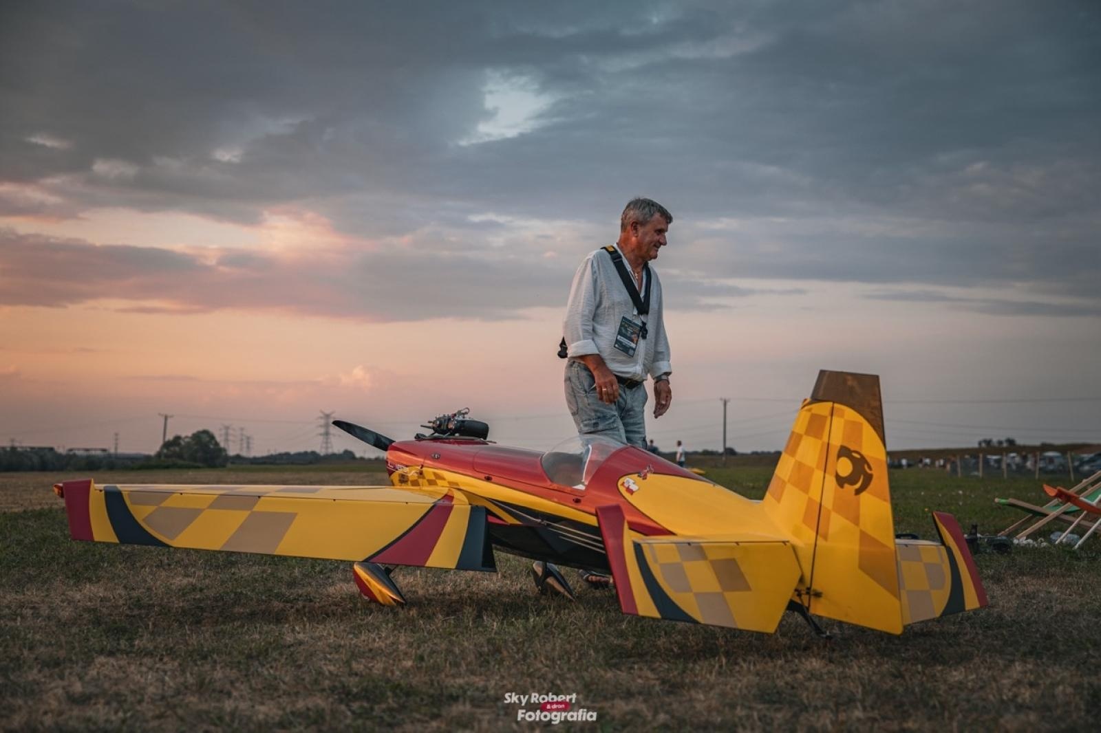 Zdjęcie w galerii na portalu naszraciborz.pl: Magiczne zdjęcia raciborskiego air show wiadomości z regionu