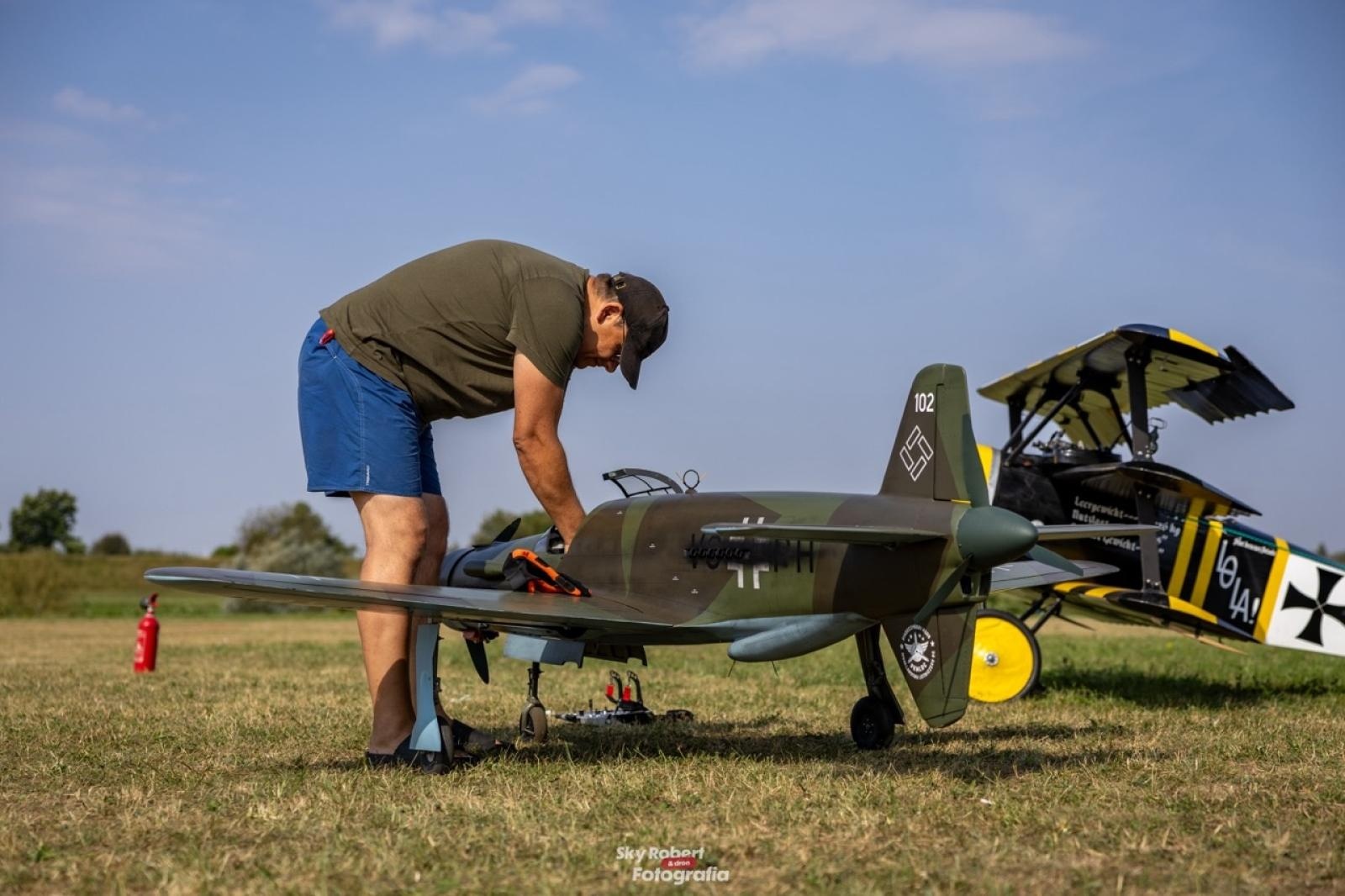 Zdjęcie w galerii na portalu naszraciborz.pl: Magiczne zdjęcia raciborskiego air show wiadomości z regionu