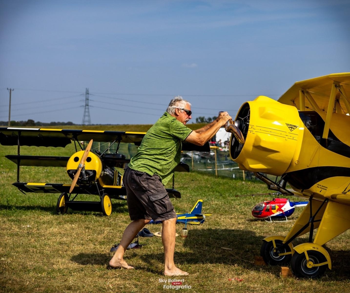 Zdjęcie w galerii na portalu naszraciborz.pl: Magiczne zdjęcia raciborskiego air show wiadomości z regionu