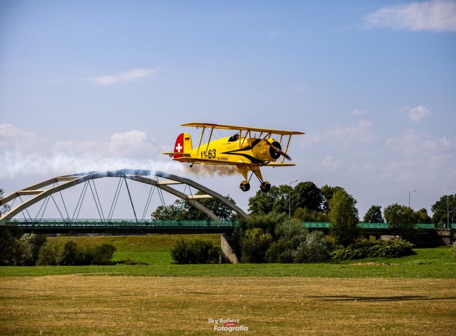 Zdjęcie w galerii na portalu naszraciborz.pl: Magiczne zdjęcia raciborskiego air show wiadomości z regionu