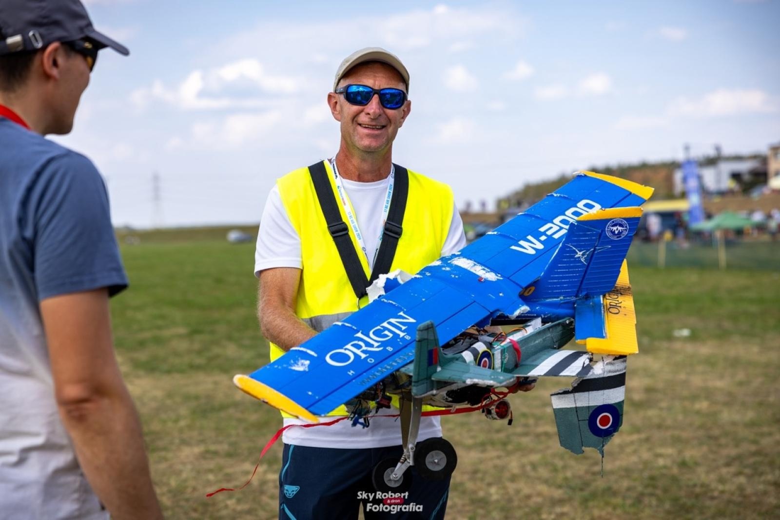 Zdjęcie w galerii na portalu naszraciborz.pl: Magiczne zdjęcia raciborskiego air show wiadomości z regionu