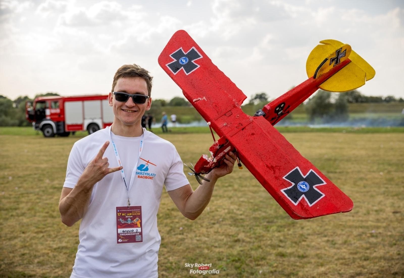 Zdjęcie w galerii na portalu naszraciborz.pl: Magiczne zdjęcia raciborskiego air show wiadomości z regionu
