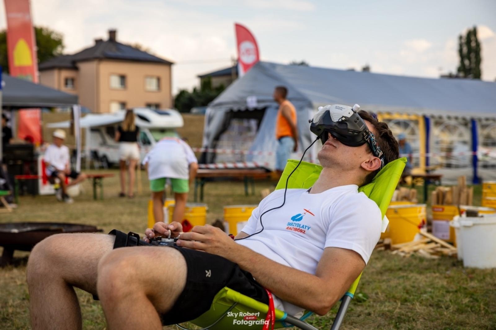 Zdjęcie w galerii na portalu naszraciborz.pl: Magiczne zdjęcia raciborskiego air show wiadomości z regionu