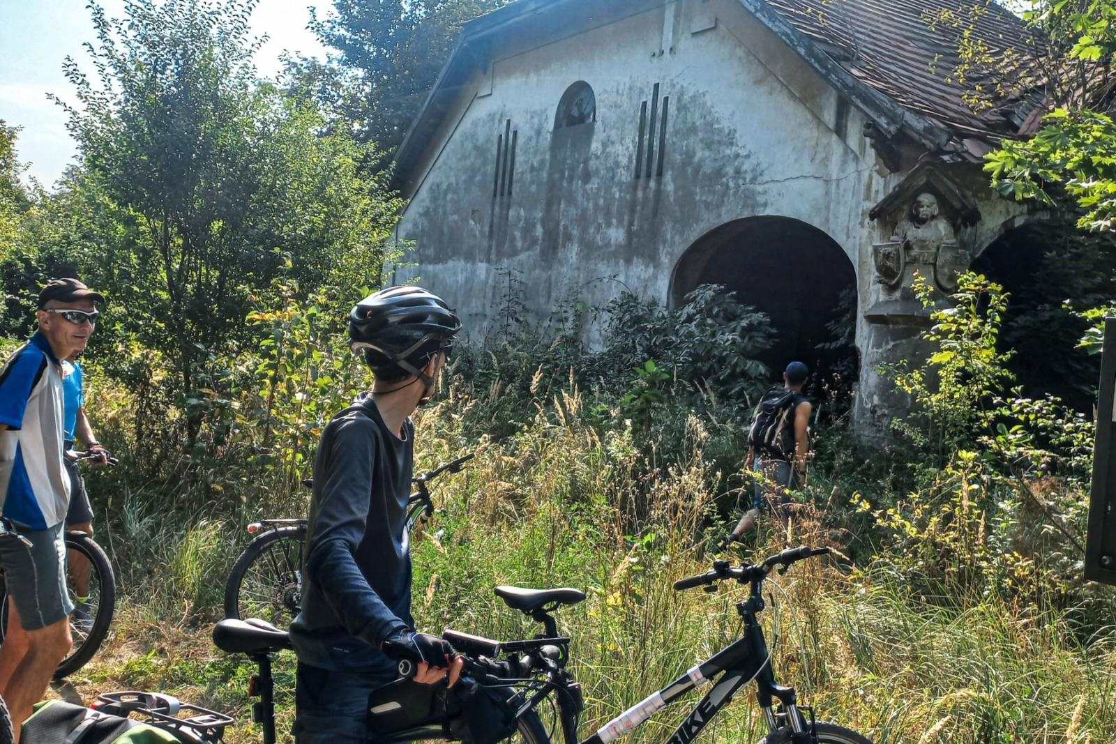 Zdjęcie w galerii na portalu naszraciborz.pl: Europejskie Dni Dziedzictwa. Rajd śladami dawnych majątków ziemskich ziemi raciborskiej wiadomości z regionu