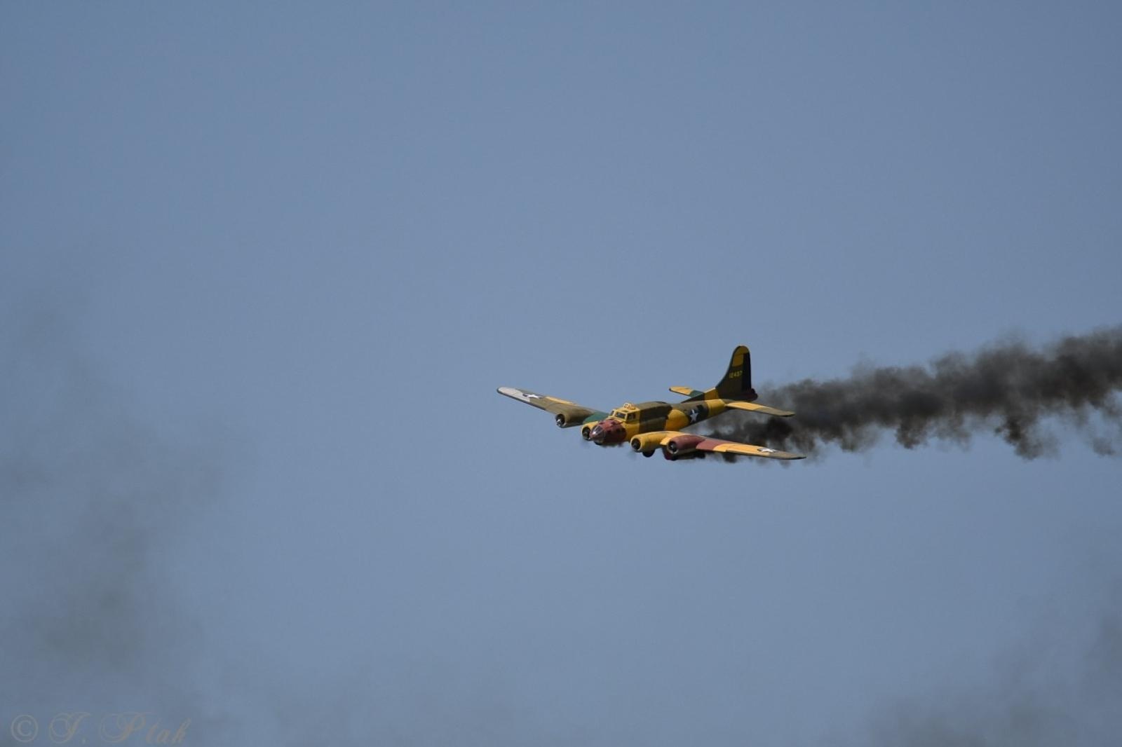 Zdjęcie w galerii na portalu naszraciborz.pl: Dwustu modelarzy na Raciborskim Air Show. To największa impreza modelarska w Polsce! wiadomości z regionu