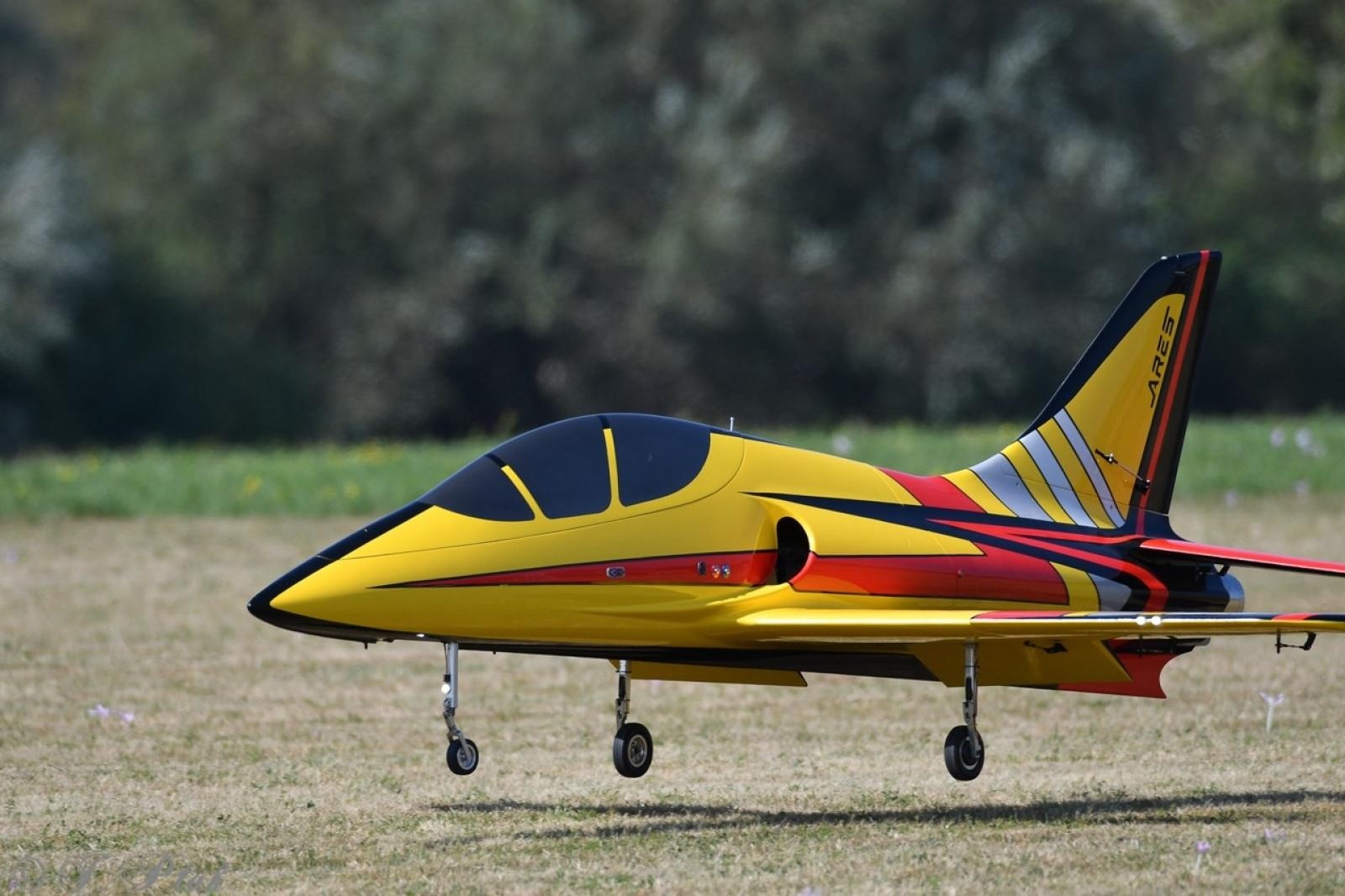 Zdjęcie w galerii na portalu naszraciborz.pl: Dwustu modelarzy na Raciborskim Air Show. To największa impreza modelarska w Polsce! wiadomości z regionu