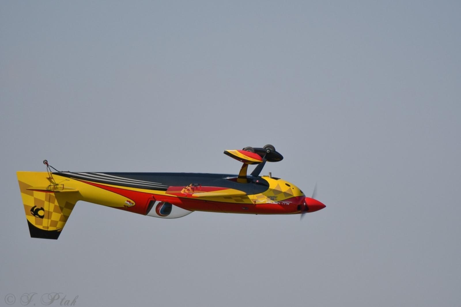 Zdjęcie w galerii na portalu naszraciborz.pl: Dwustu modelarzy na Raciborskim Air Show. To największa impreza modelarska w Polsce! wiadomości z regionu