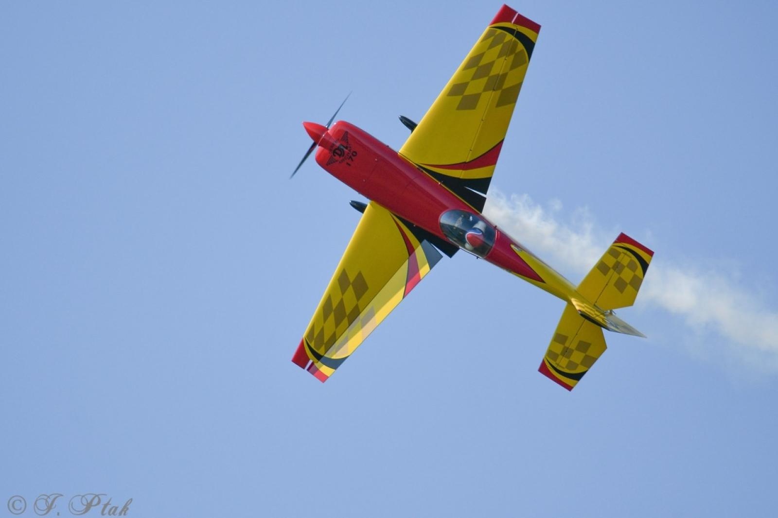 Zdjęcie w galerii na portalu naszraciborz.pl: Dwustu modelarzy na Raciborskim Air Show. To największa impreza modelarska w Polsce! wiadomości z regionu