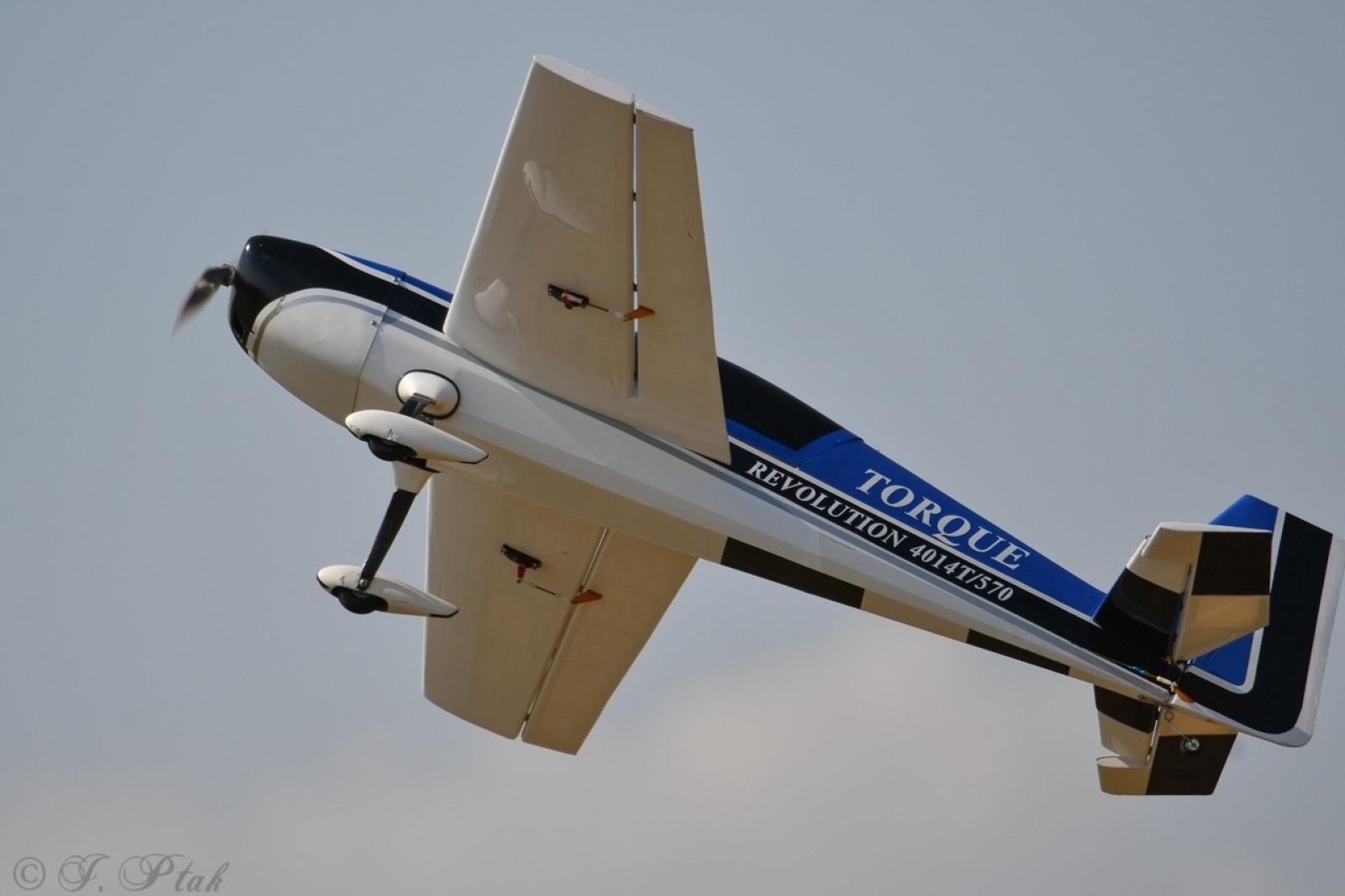 Zdjęcie w galerii na portalu naszraciborz.pl: Dwustu modelarzy na Raciborskim Air Show. To największa impreza modelarska w Polsce! wiadomości z regionu