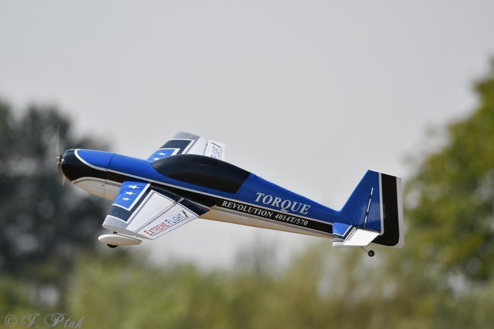 Zdjęcie w galerii na portalu naszraciborz.pl: Dwustu modelarzy na Raciborskim Air Show. To największa impreza modelarska w Polsce! wiadomości z regionu