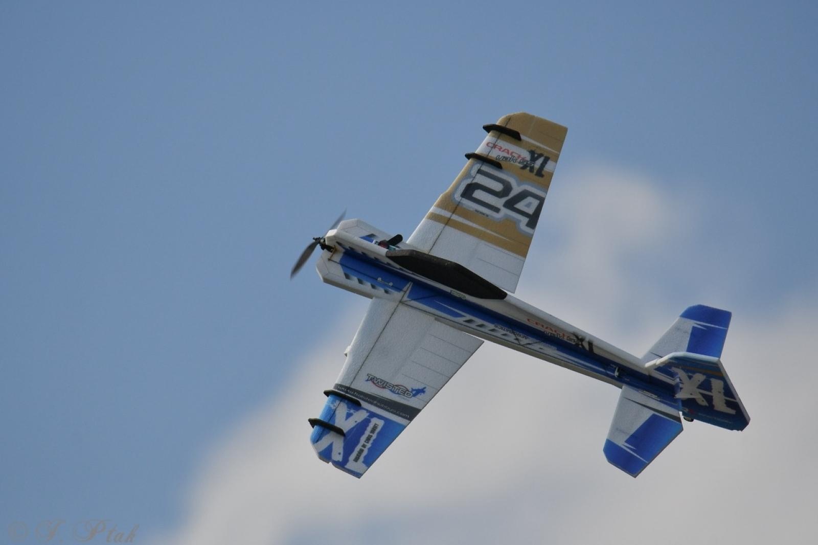 Zdjęcie w galerii na portalu naszraciborz.pl: Dwustu modelarzy na Raciborskim Air Show. To największa impreza modelarska w Polsce! wiadomości z regionu