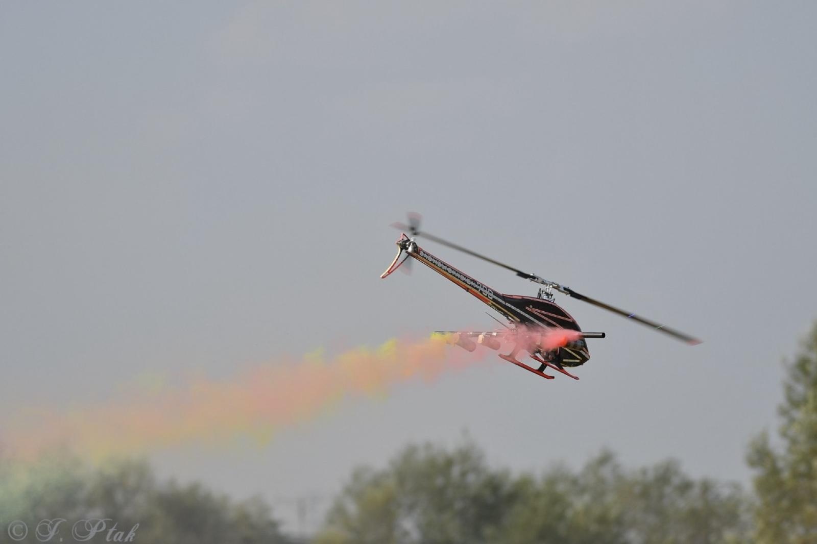 Zdjęcie w galerii na portalu naszraciborz.pl: Dwustu modelarzy na Raciborskim Air Show. To największa impreza modelarska w Polsce! wiadomości z regionu