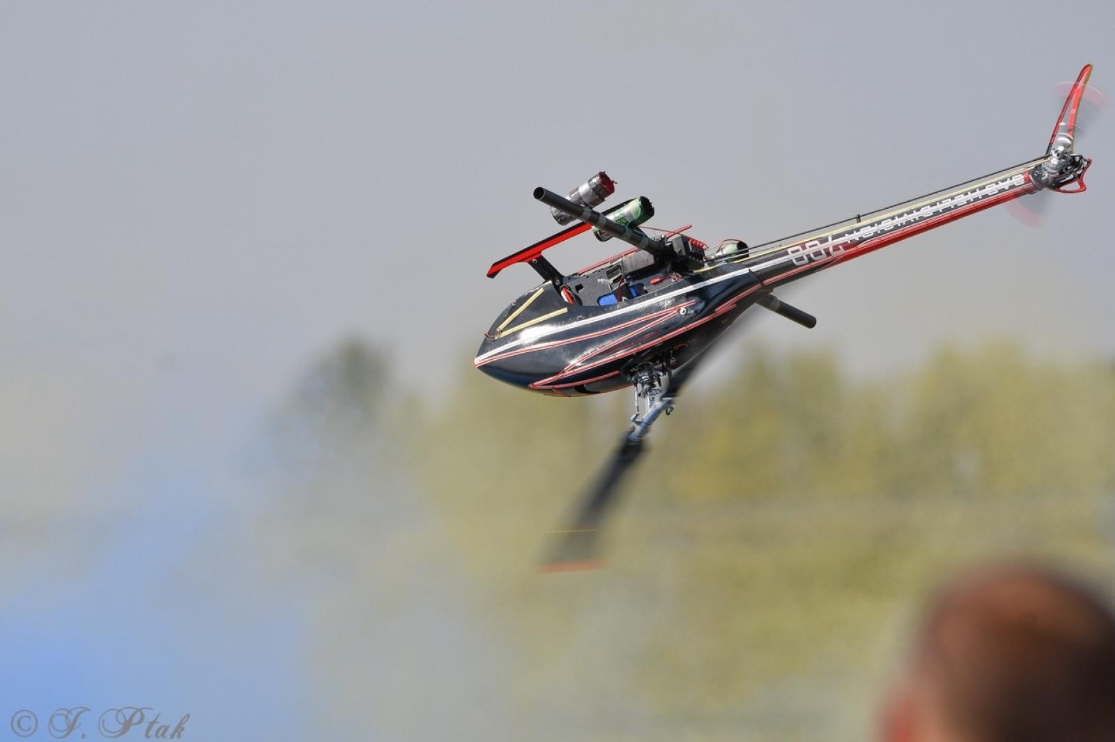 Zdjęcie w galerii na portalu naszraciborz.pl: Dwustu modelarzy na Raciborskim Air Show. To największa impreza modelarska w Polsce! wiadomości z regionu