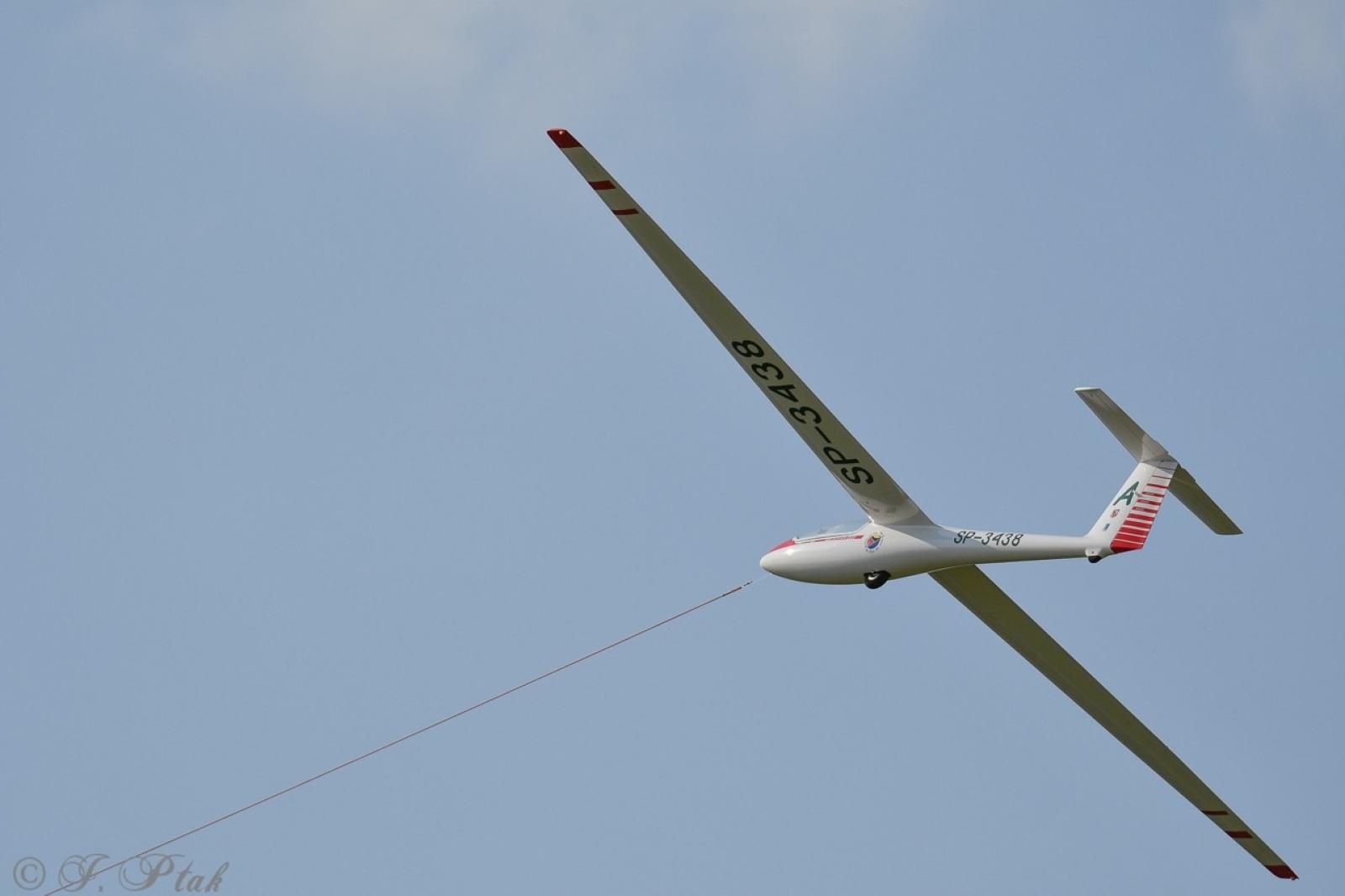 Zdjęcie w galerii na portalu naszraciborz.pl: Dwustu modelarzy na Raciborskim Air Show. To największa impreza modelarska w Polsce! wiadomości z regionu