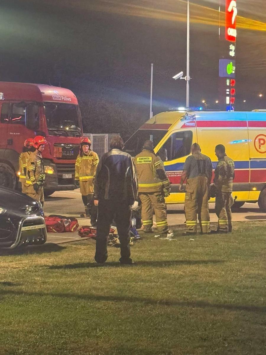 Zdjęcie w galerii na portalu naszraciborz.pl: Próba podpalenia stacji w Chałupkach. Policjanci wykazali się odwagą i profesjonalizmem wiadomości z regionu