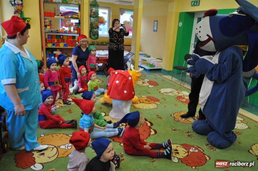 Zdjęcie w galerii na portalu naszraciborz.pl: Tańczy się na żywioł, nie na gwizdek wiadomości z regionu