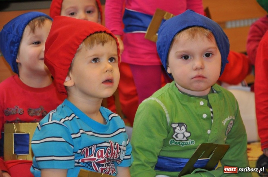 Zdjęcie w galerii na portalu naszraciborz.pl: Tańczy się na żywioł, nie na gwizdek wiadomości z regionu