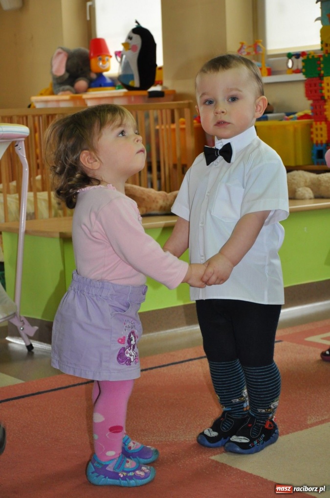 Zdjęcie w galerii na portalu naszraciborz.pl: Tańczy się na żywioł, nie na gwizdek wiadomości z regionu