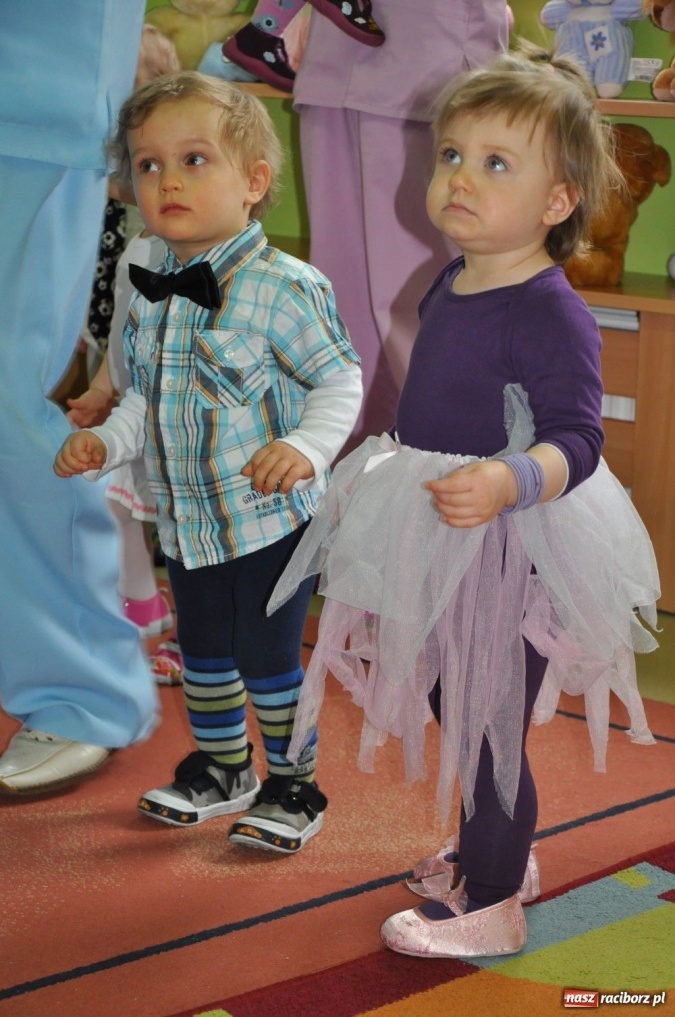 Zdjęcie w galerii na portalu naszraciborz.pl: Tańczy się na żywioł, nie na gwizdek wiadomości z regionu