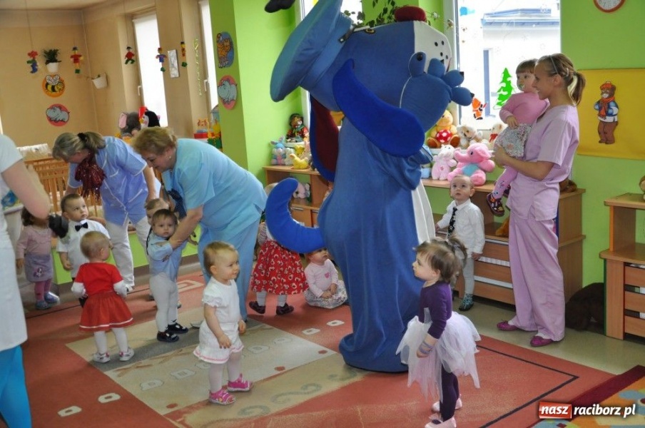 Zdjęcie w galerii na portalu naszraciborz.pl: Tańczy się na żywioł, nie na gwizdek wiadomości z regionu