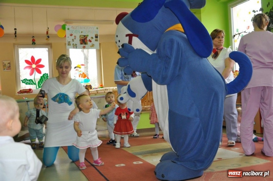 Zdjęcie w galerii na portalu naszraciborz.pl: Tańczy się na żywioł, nie na gwizdek wiadomości z regionu