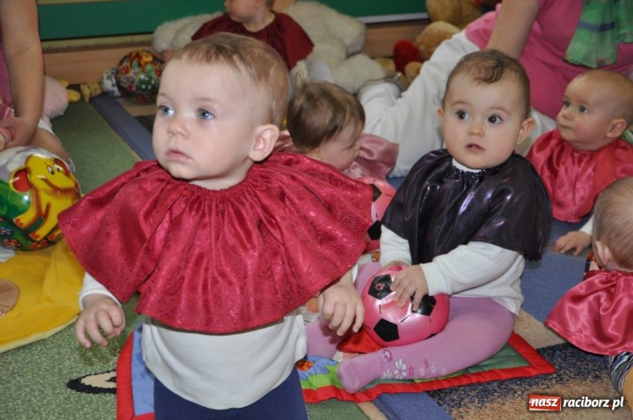 Zdjęcie w galerii na portalu naszraciborz.pl: Tańczy się na żywioł, nie na gwizdek wiadomości z regionu